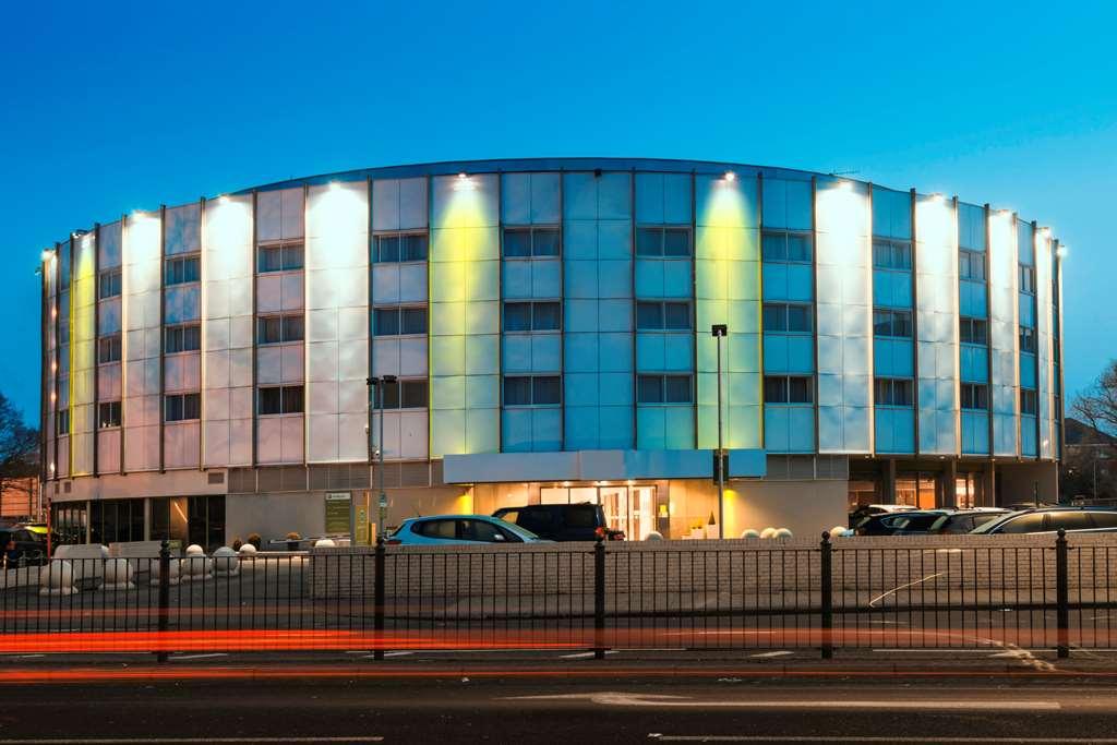 Best Western London Heathrow Ariel Hotel Hayes (Greater London) Exterior foto